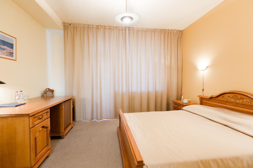 Daina Jurmala Beach Hotel Room photo